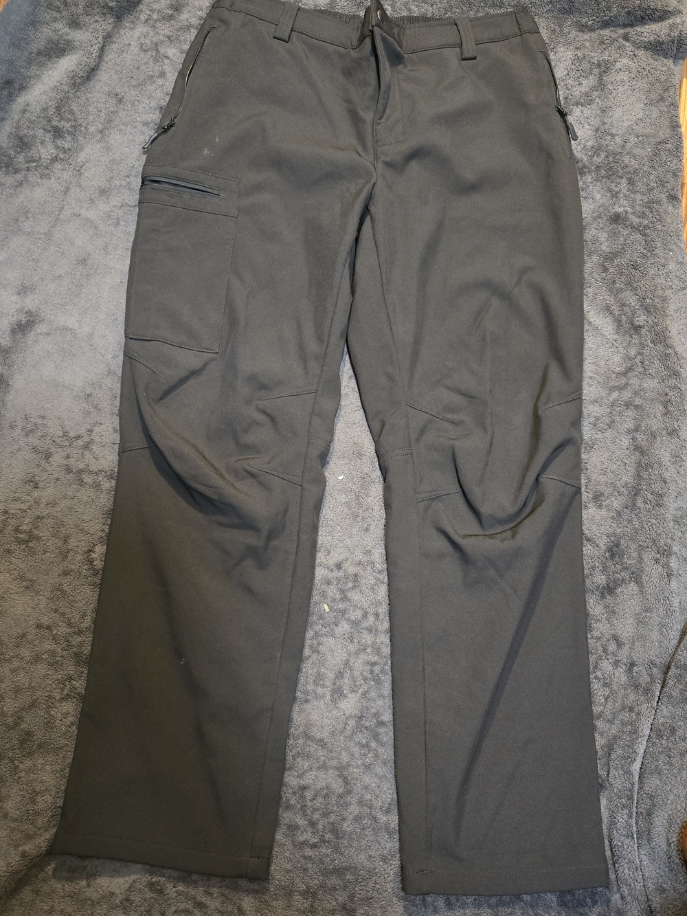 Men's Black Cargo Work Pants with Multi-Pocket Utility Design